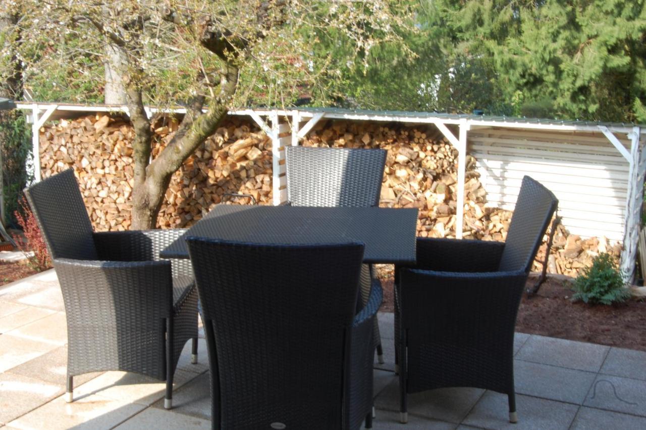 Wohnung Mit Kamin Terrasse Und Grill In Der Naehe Von Nuernberg Burgthann 外观 照片